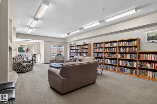 340 612 111 Street, Edmonton, AB - Indoor