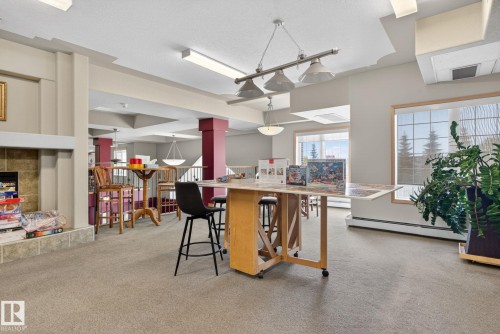 340 612 111 Street, Edmonton, AB - Indoor