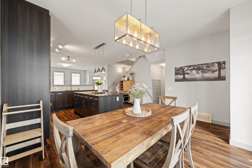 16460 15 Avenue, Edmonton, AB - Indoor Photo Showing Dining Room