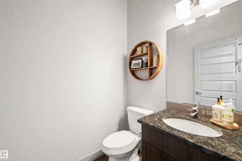 16460 15 Avenue, Edmonton, AB - Indoor Photo Showing Bathroom