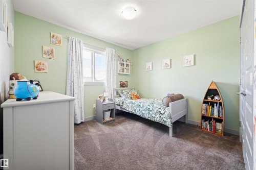 16460 15 Avenue, Edmonton, AB - Indoor Photo Showing Bedroom