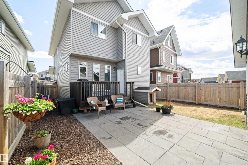 16460 15 Avenue, Edmonton, AB - Outdoor