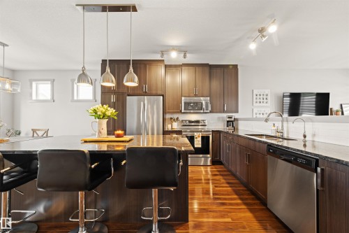 16460 15 Avenue, Edmonton, AB - Indoor Photo Showing Kitchen With Upgraded Kitchen