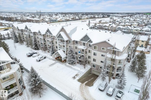 205 13710 150 Av, Edmonton, AB - Outdoor
