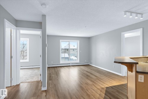 205 13710 150 Av, Edmonton, AB - Indoor