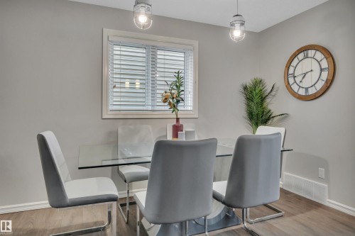 22220 88 Avenue, Edmonton, AB - Indoor Photo Showing Dining Room