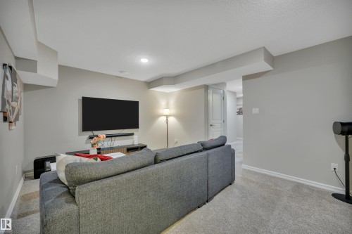 22220 88 Avenue, Edmonton, AB - Indoor