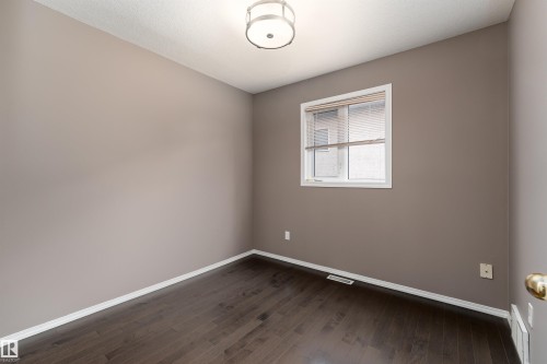 8407 160 Avenue, Edmonton, AB - Indoor Photo Showing Other Room