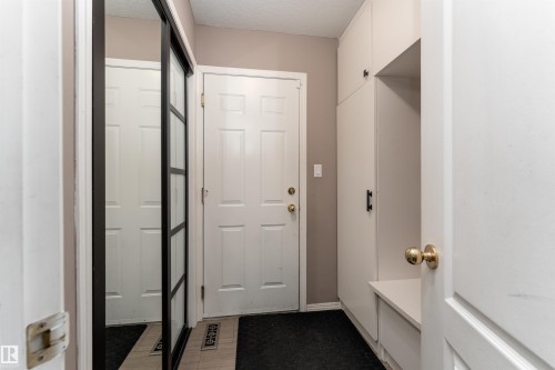 8407 160 Avenue, Edmonton, AB - Indoor Photo Showing Other Room