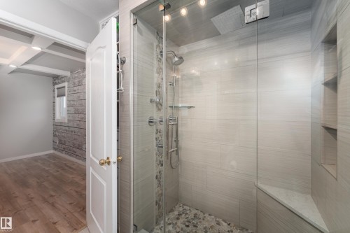 8407 160 Avenue, Edmonton, AB - Indoor Photo Showing Bathroom
