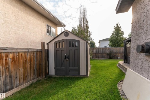 8407 160 Avenue, Edmonton, AB - Outdoor With Exterior