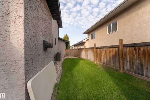 8407 160 Avenue, Edmonton, AB - Outdoor
