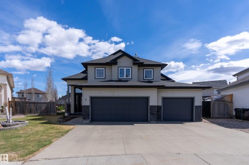 7 HUNTINGTON Bay  Spruce Grove, AB T7X 4K7