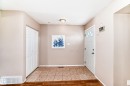100 Dickinsfield Crest, Edmonton, AB  - Indoor Photo Showing Other Room 