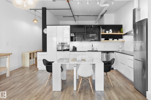 210 10024 Jasper Avenue, Edmonton, AB - Indoor