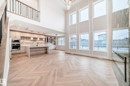 7023 Kiviaq Crescent, Edmonton, AB - Indoor Photo Showing Other Room