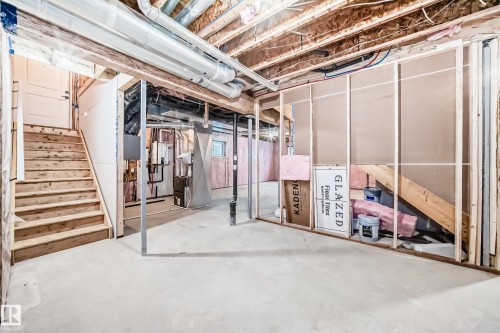 7023 Kiviaq Crescent, Edmonton, AB - Indoor Photo Showing Basement