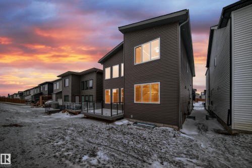 7023 Kiviaq Crescent, Edmonton, AB - Outdoor