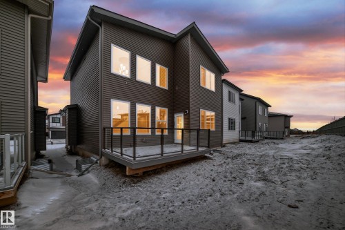 7023 Kiviaq Crescent, Edmonton, AB - Outdoor