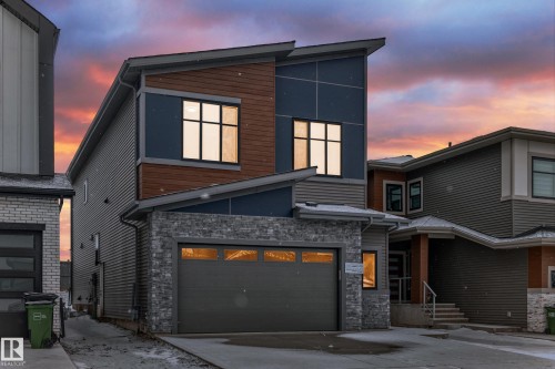 7023 Kiviaq Crescent, Edmonton, AB - Outdoor