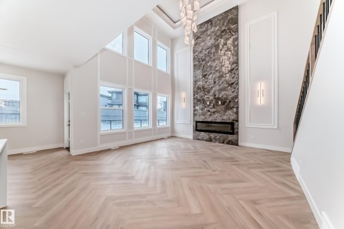7023 Kiviaq Crescent, Edmonton, AB - Indoor Photo Showing Other Room