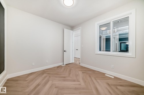7023 Kiviaq Crescent, Edmonton, AB - Indoor Photo Showing Other Room