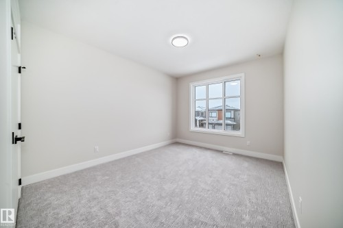 7023 Kiviaq Crescent, Edmonton, AB - Indoor Photo Showing Other Room