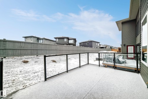 7023 Kiviaq Crescent, Edmonton, AB - Outdoor