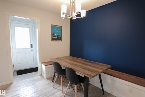 2509 14 Avenue, Edmonton, AB - Indoor