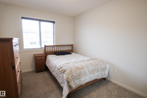 2509 14 Avenue, Edmonton, AB - Indoor Photo Showing Bedroom