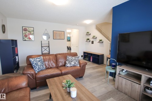 2509 14 Avenue, Edmonton, AB - Indoor Photo Showing Living Room With Fireplace
