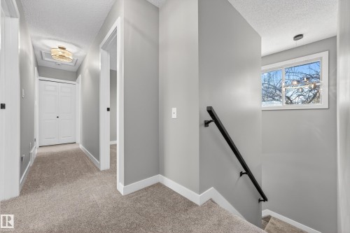 11016 171 Avenue, Edmonton, AB - Indoor Photo Showing Other Room