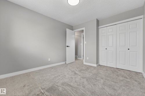 11016 171 Avenue, Edmonton, AB - Indoor Photo Showing Other Room