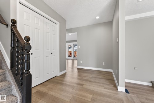 11016 171 Avenue, Edmonton, AB - Indoor Photo Showing Other Room