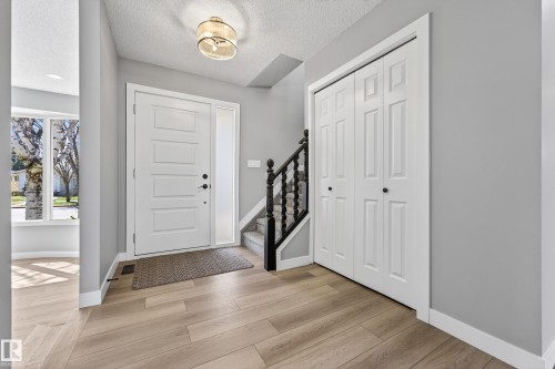 11016 171 Avenue, Edmonton, AB - Indoor Photo Showing Other Room