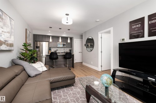 1404 11969 Jasper Avenue, Edmonton, AB - Indoor Photo Showing Living Room