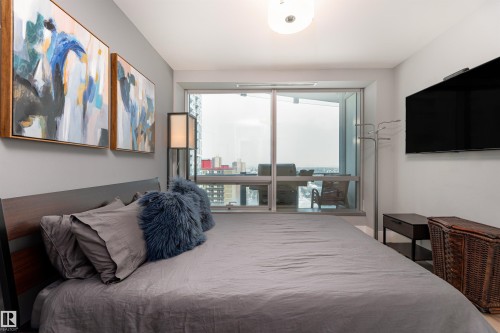 1404 11969 Jasper Avenue, Edmonton, AB - Indoor Photo Showing Bedroom