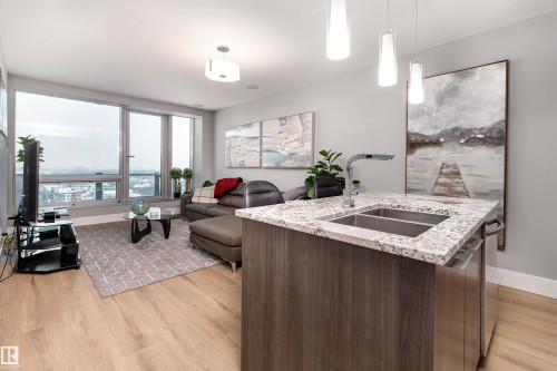 1404 11969 Jasper Avenue, Edmonton, AB - Indoor Photo Showing Other Room