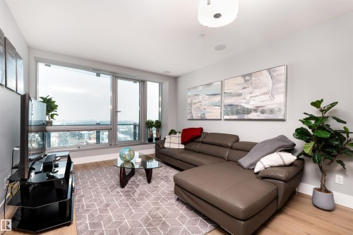 1404 11969 Jasper Avenue, Edmonton, AB - Indoor Photo Showing Living Room