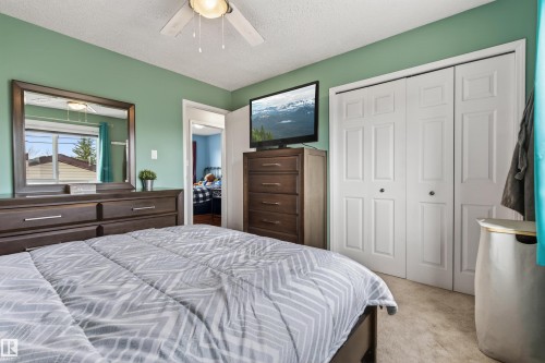 6009 53 Avenue, Cold Lake, AB - Indoor Photo Showing Bedroom