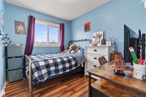 6009 53 Avenue, Cold Lake, AB - Indoor Photo Showing Bedroom