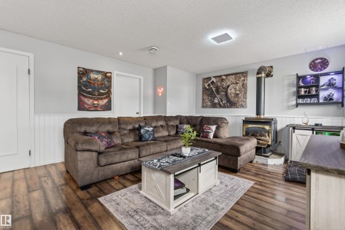 6009 53 Avenue, Cold Lake, AB - Indoor Photo Showing Living Room