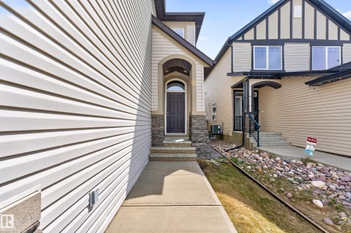22055 95 Avenue, Edmonton, AB 
