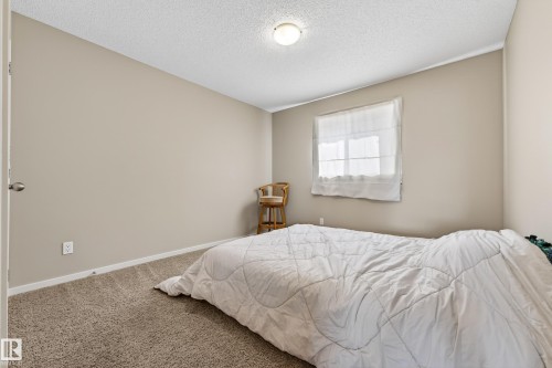 22055 95 Avenue, Edmonton, AB 
