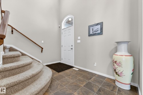 22055 95 Avenue, Edmonton, AB 