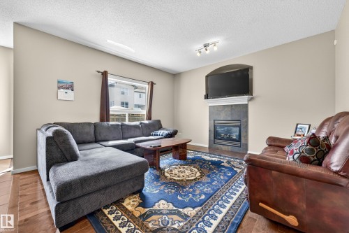 22055 95 Avenue, Edmonton, AB 