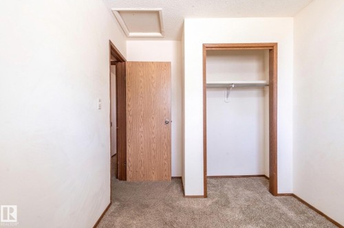 34 Abbey Crescent, St. Albert, AB - Indoor Photo Showing Other Room