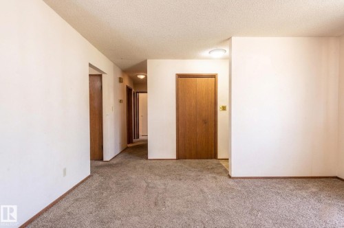 34 Abbey Crescent, St. Albert, AB - Indoor Photo Showing Other Room
