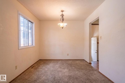 34 Abbey Crescent, St. Albert, AB - Indoor Photo Showing Other Room