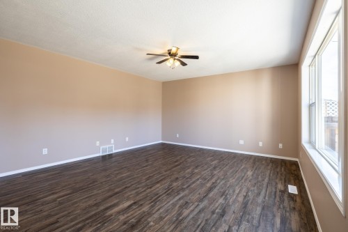 1172 Westerra Link, Stony Plain, AB - Indoor Photo Showing Other Room